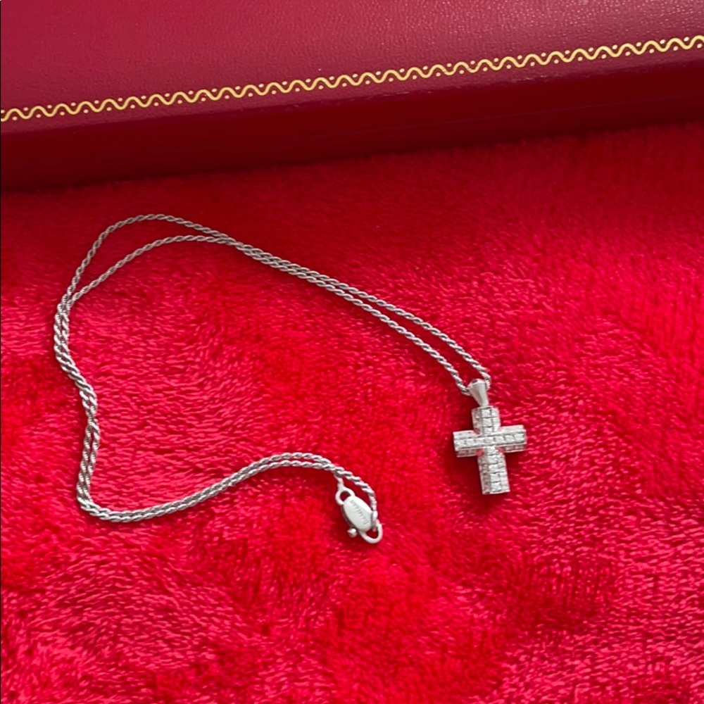 DAMIANI BELLE EPOQUE CROSS NECKLACE